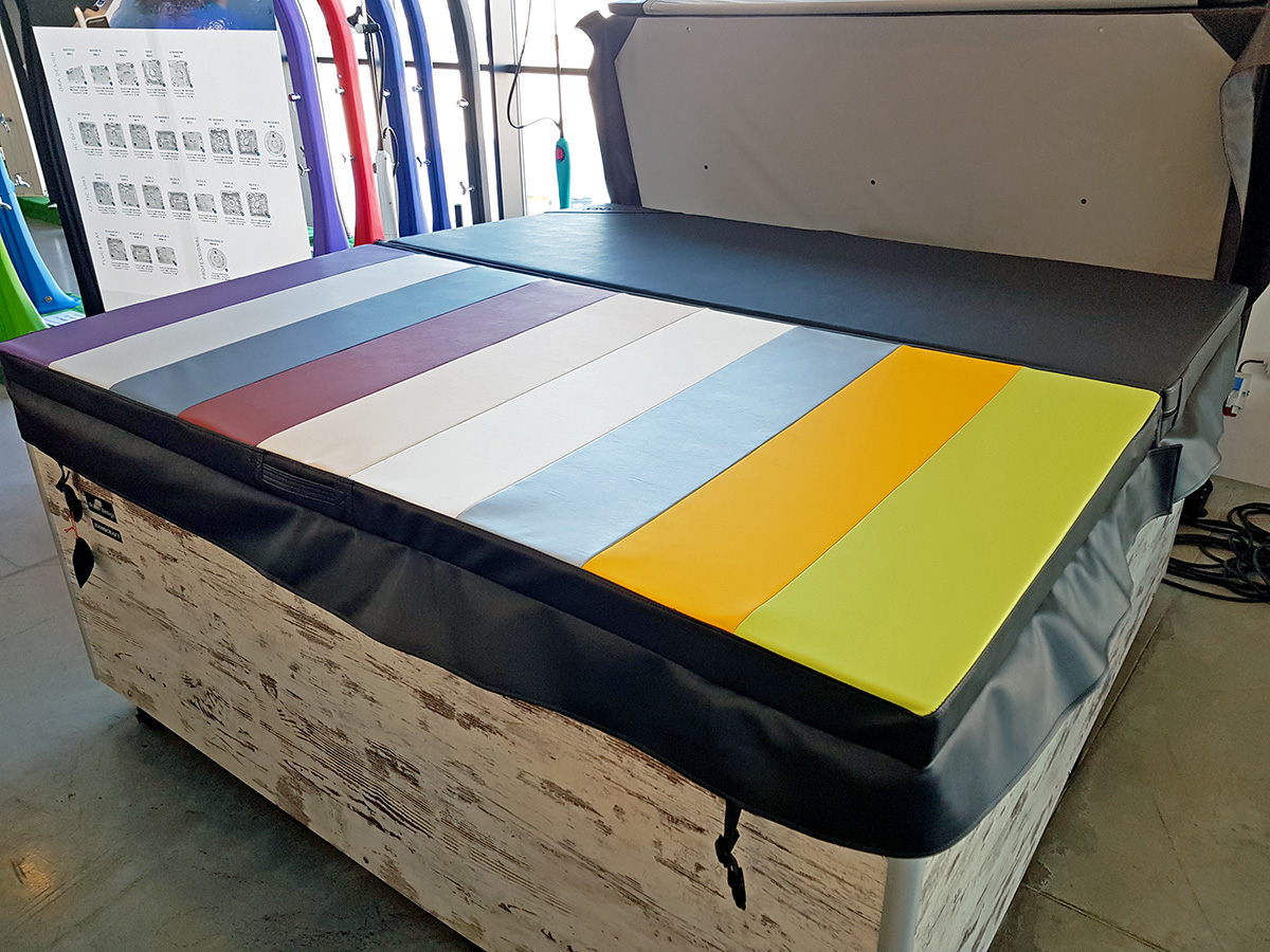 Jakuzzi_Tető_Egyedi